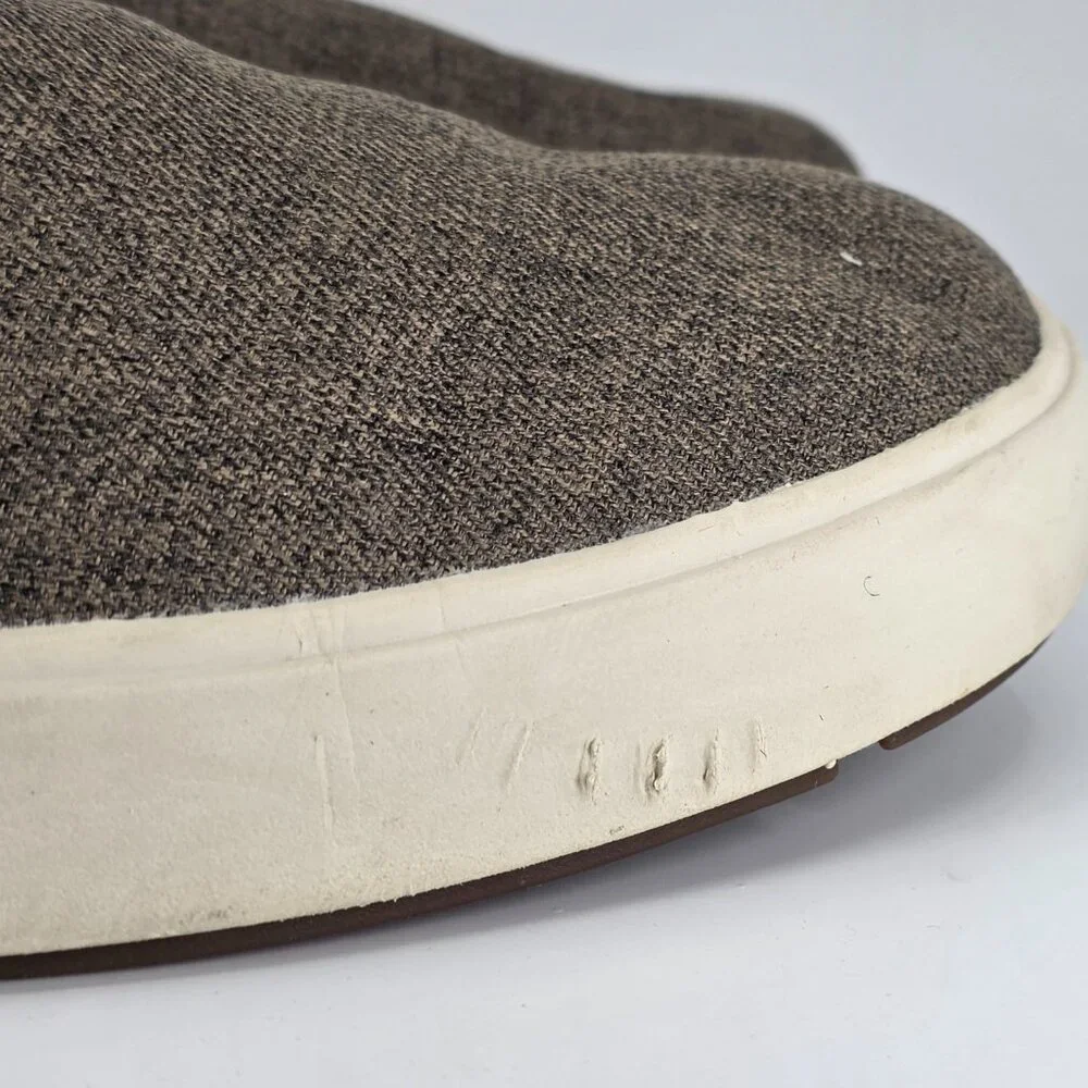 OluKai Nana Hele Mens Waterproof Chukka Boots Size 12 Brown Canvas